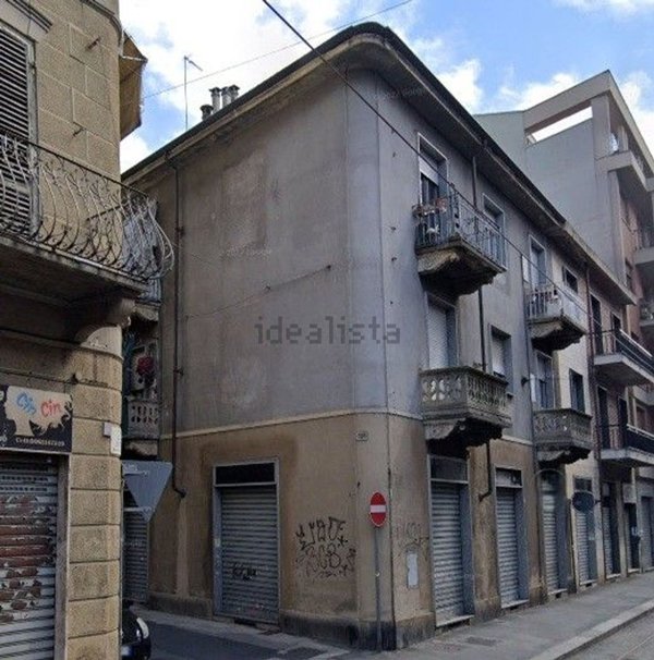 negozio in vendita a Torino in zona Madonna di Campagna