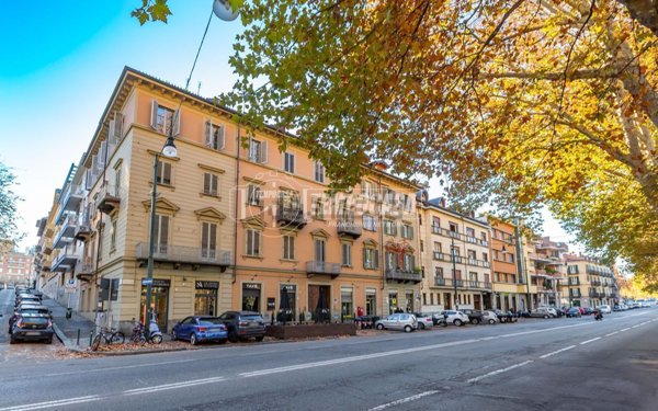 locale commerciale in vendita a Torino