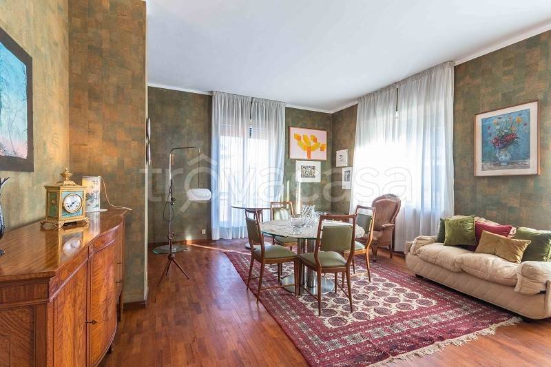 appartamento in vendita a Torino in zona Lingotto