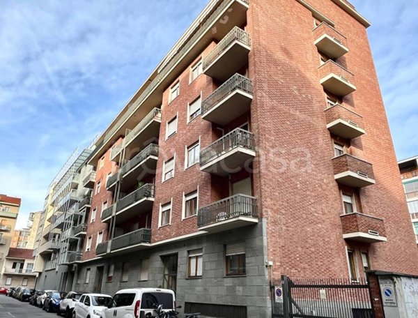 appartamento in vendita a Torino in zona Santa Rita