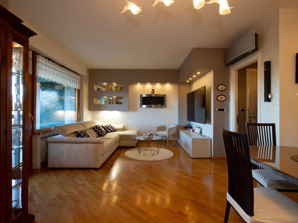 appartamento in vendita a Torino in zona Parella