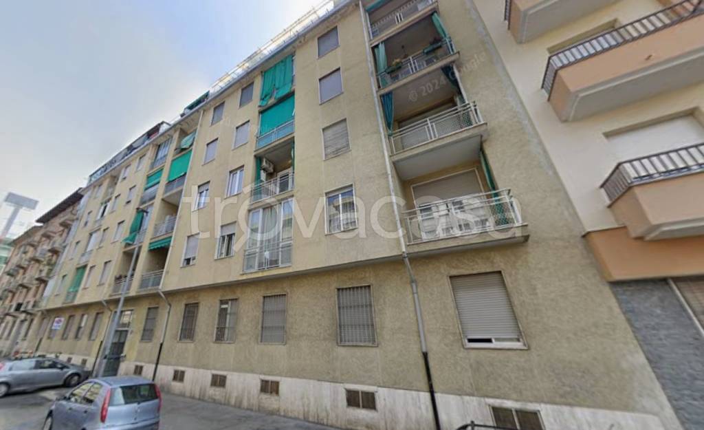 appartamento in vendita a Torino in zona Lingotto