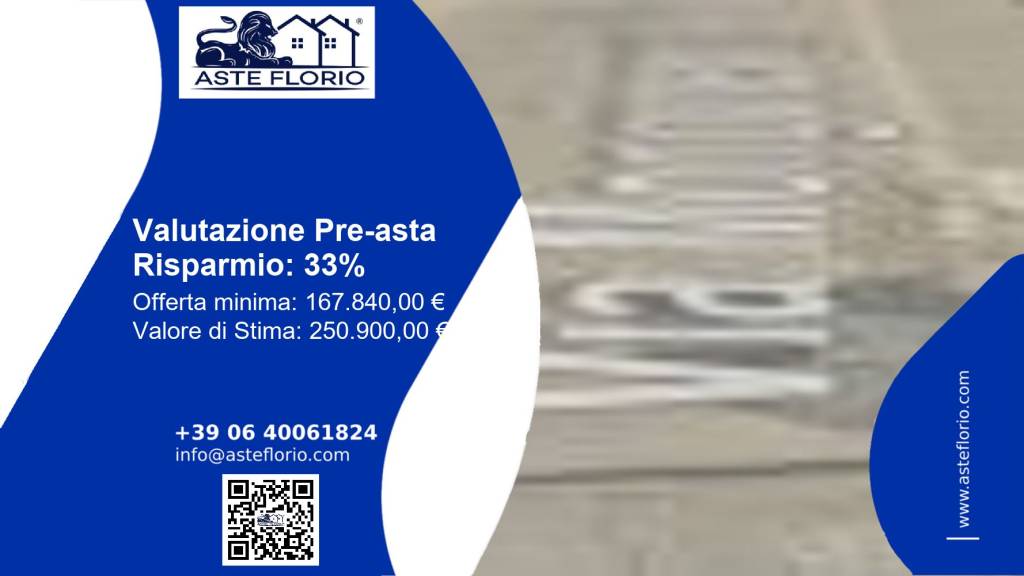 locale commerciale in vendita a Torino in zona Pozzo Strada