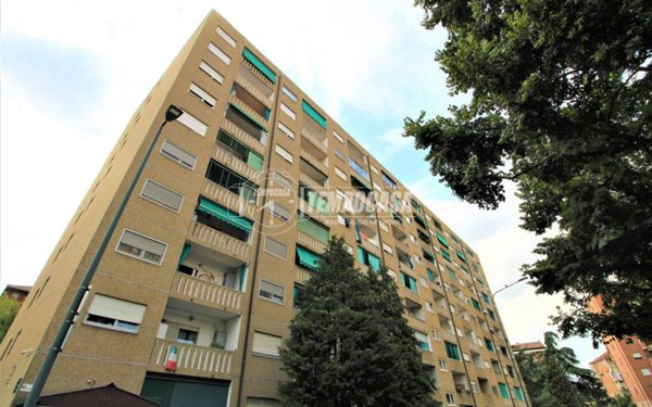 appartamento in vendita a Torino in zona Mirafiori Nord