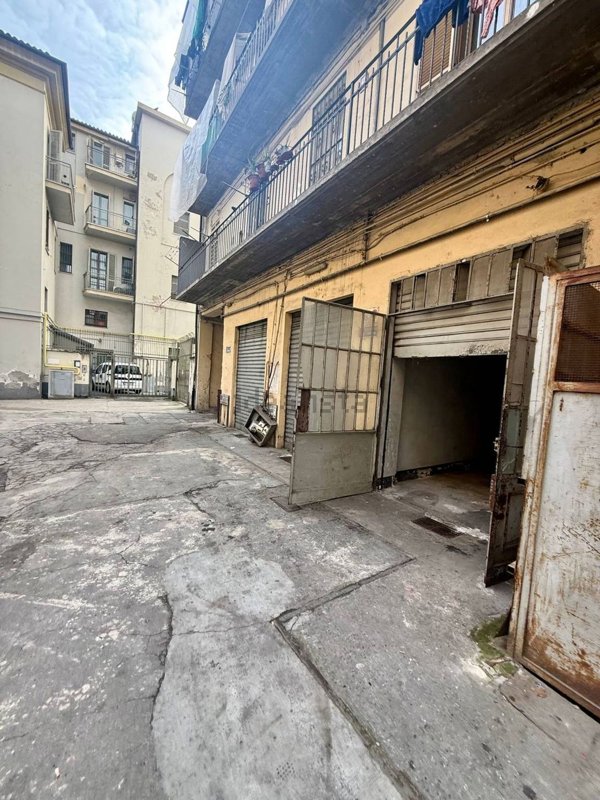 locale di sgombero in vendita a Torino