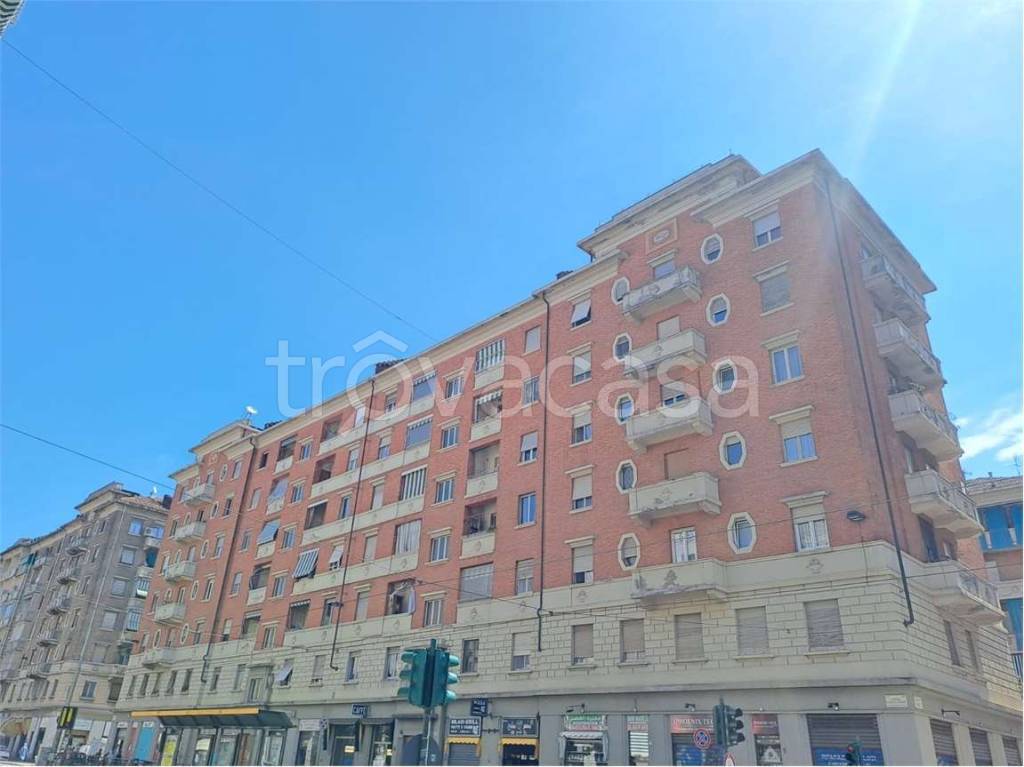 appartamento in vendita a Torino in zona Aurora