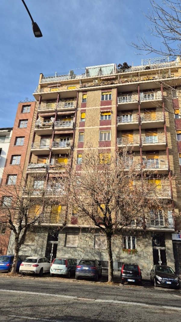 appartamento in vendita a Torino in zona Millefonti