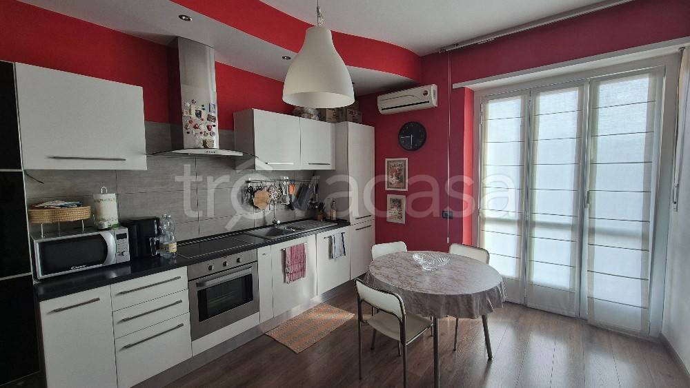 appartamento in vendita a Torino in zona Lingotto