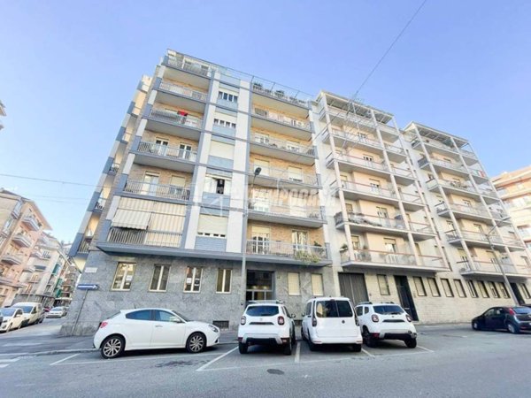 appartamento in vendita a Torino in zona Santa Rita