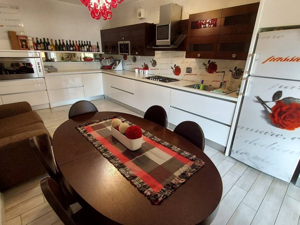 appartamento in vendita a Torino in zona Parella