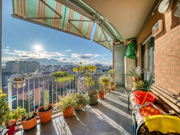 appartamento in vendita a Torino in zona Parella