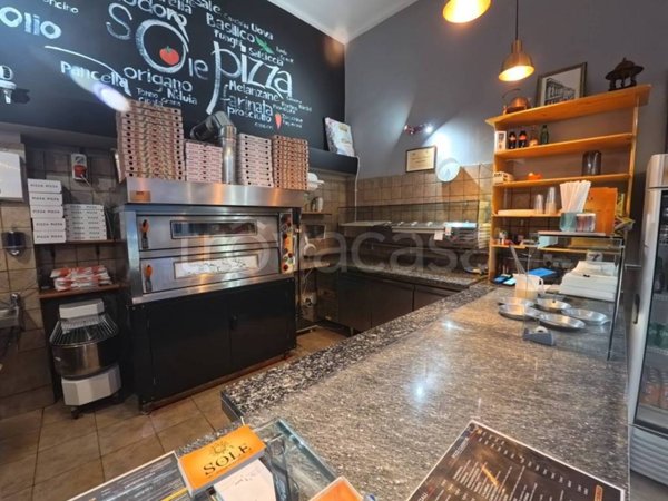 negozio in vendita a Torino in zona Pozzo Strada