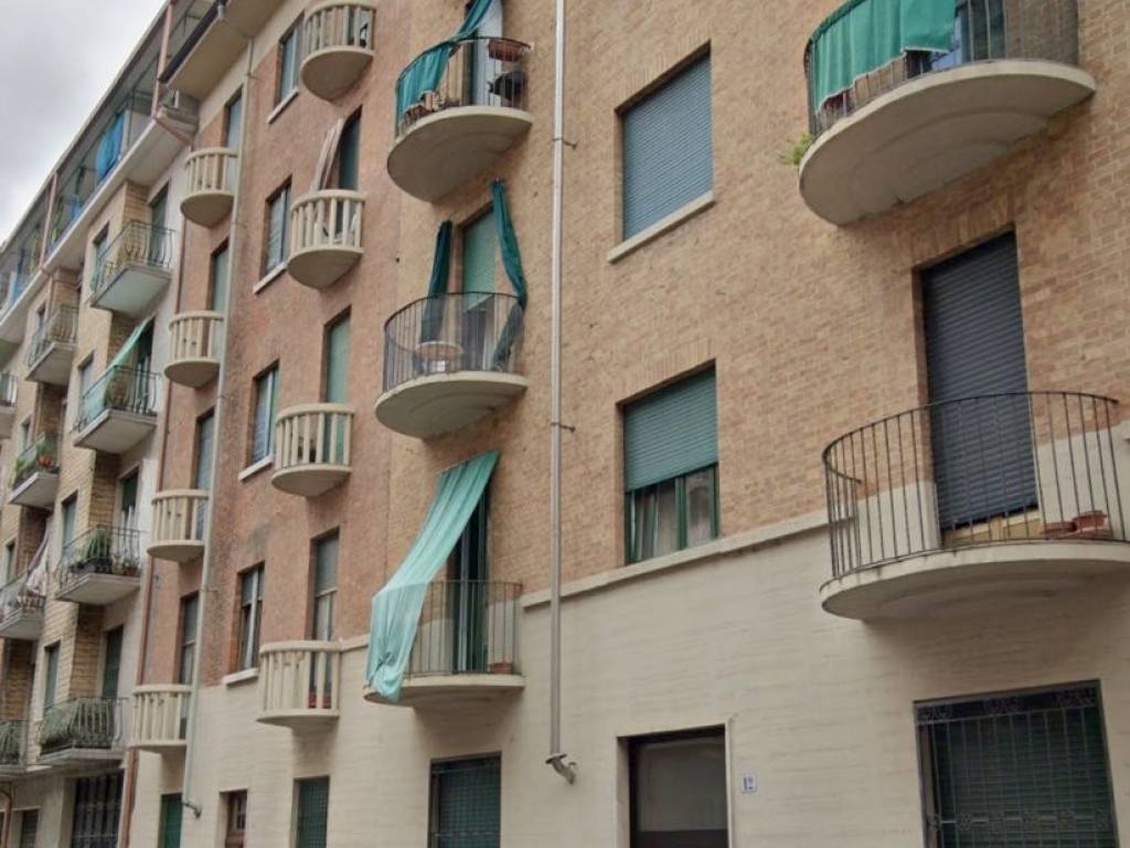 appartamento in vendita a Torino in zona Parella