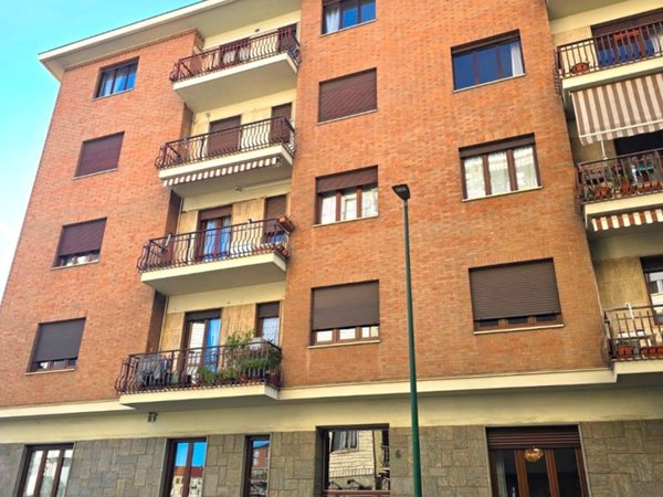 appartamento in vendita a Torino in zona Parella