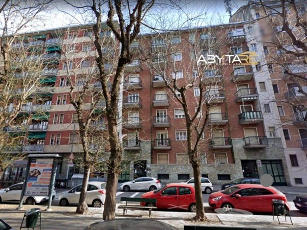 appartamento in vendita a Torino in zona Borgata Vittoria