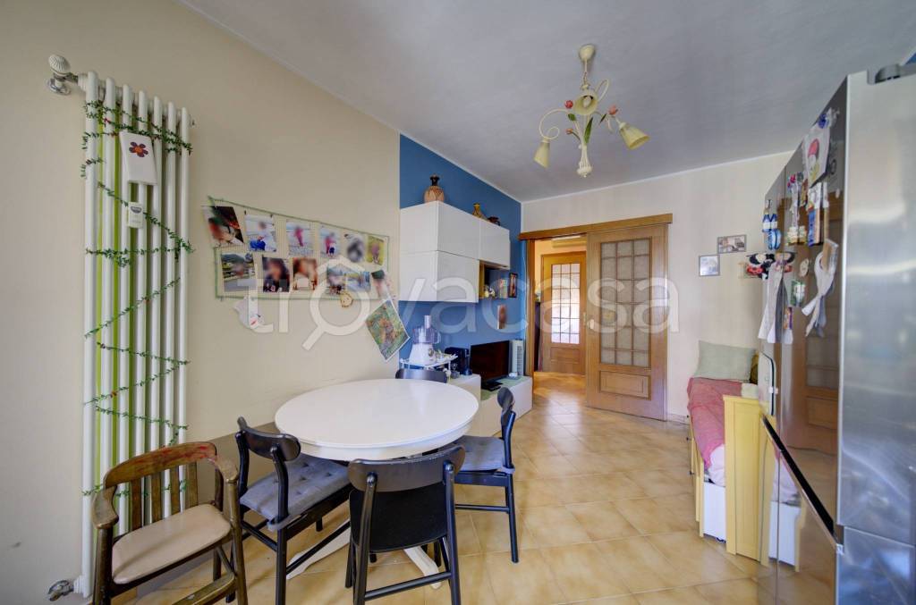 appartamento in vendita a Torino in zona Mirafiori Sud