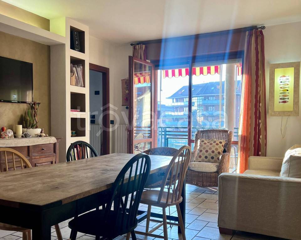 appartamento in vendita a Torino in zona Santa Rita