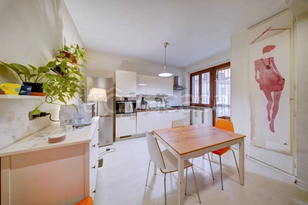 casa indipendente in vendita a Torino in zona Borgo San Paolo