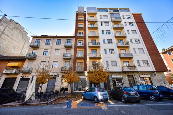 negozio in vendita a Torino in zona Borgata Vittoria