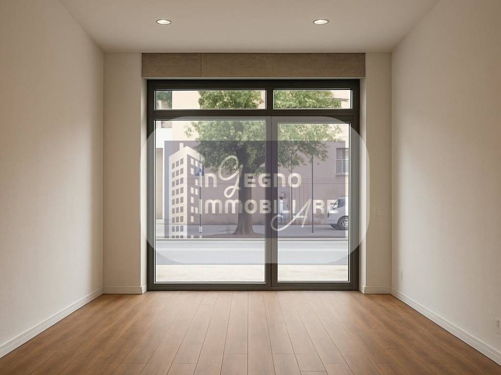 negozio in vendita a Torino in zona Madonna di Campagna