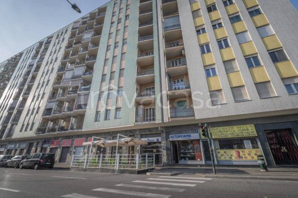 negozio in vendita a Torino in zona Pozzo Strada