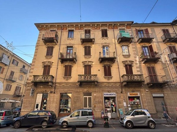 appartamento in vendita a Torino in zona Cenisia