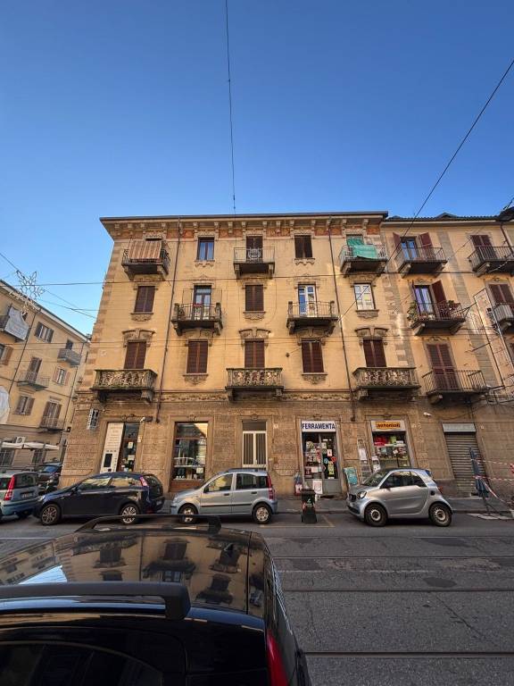 appartamento in vendita a Torino in zona Cenisia