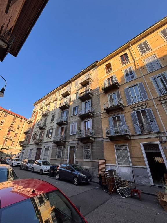 appartamento in vendita a Torino in zona Cenisia