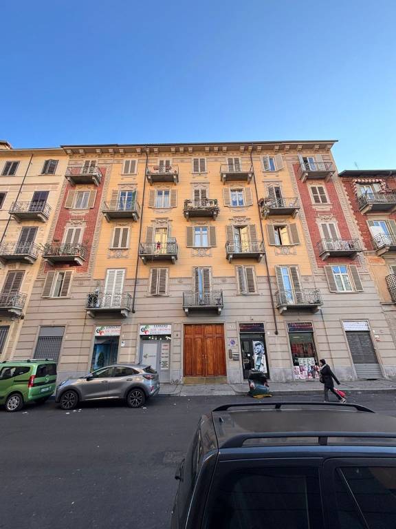 appartamento in vendita a Torino in zona Cenisia