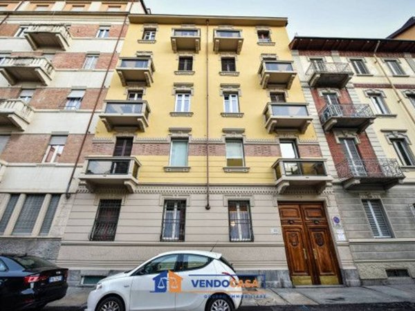 appartamento in vendita a Torino in zona Crocetta