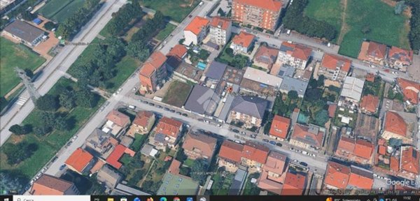 negozio in vendita a Torino in zona Mirafiori Sud