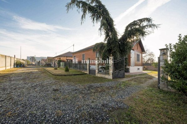 casa indipendente in vendita a Torino in zona Lucento
