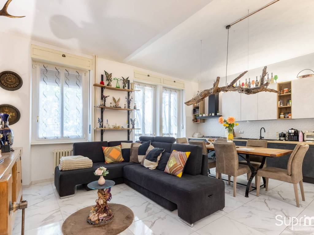 appartamento in vendita a Torino in zona Rosa