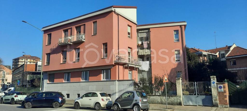 appartamento in vendita a Torino in zona Santa Rita