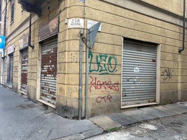 negozio in vendita a Torino in zona Madonna di Campagna