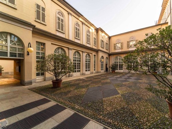 appartamento in vendita a Torino in zona Centro Storico