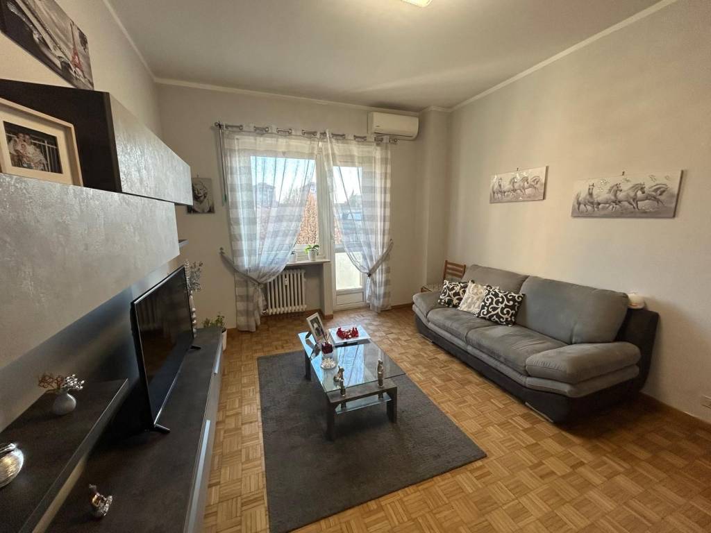 appartamento in vendita a Torino in zona Lucento