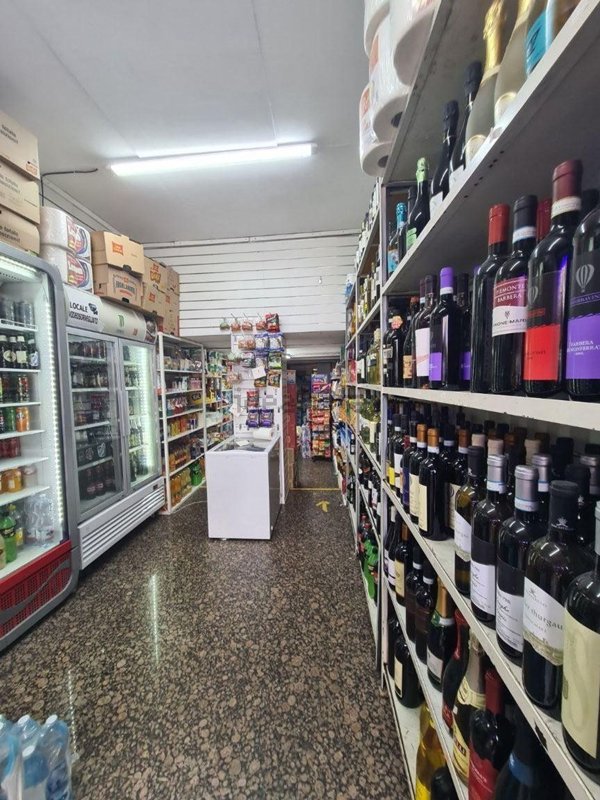 negozio in vendita a Torino in zona Millefonti