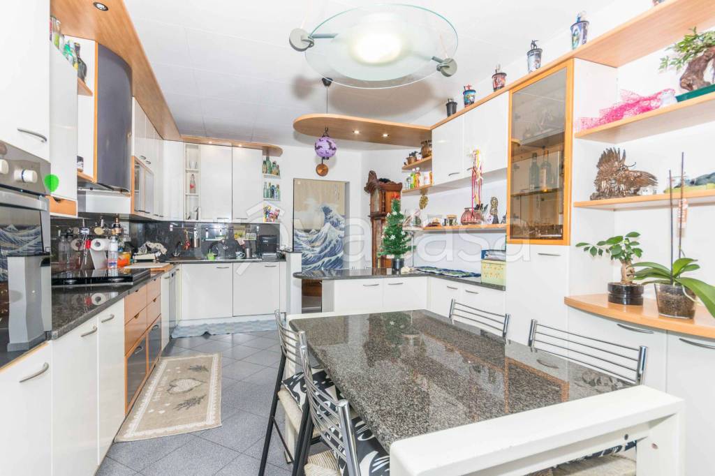 appartamento in vendita a Torino in zona San Salvario