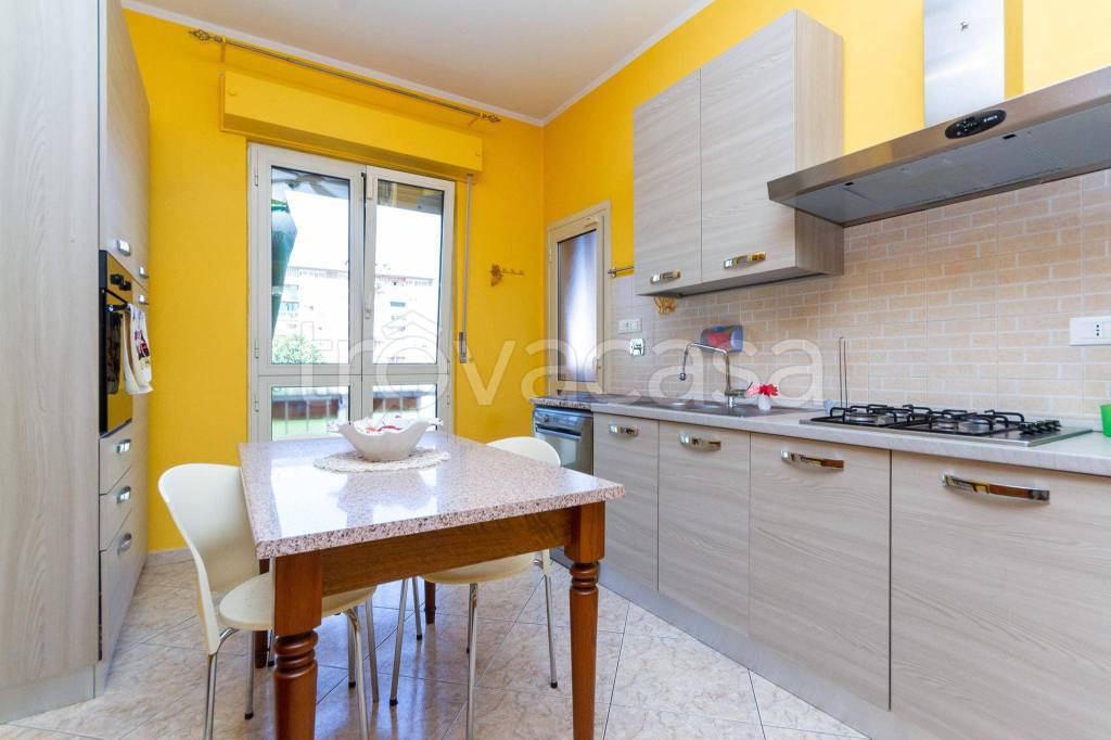appartamento in vendita a Torino in zona Mirafiori Sud