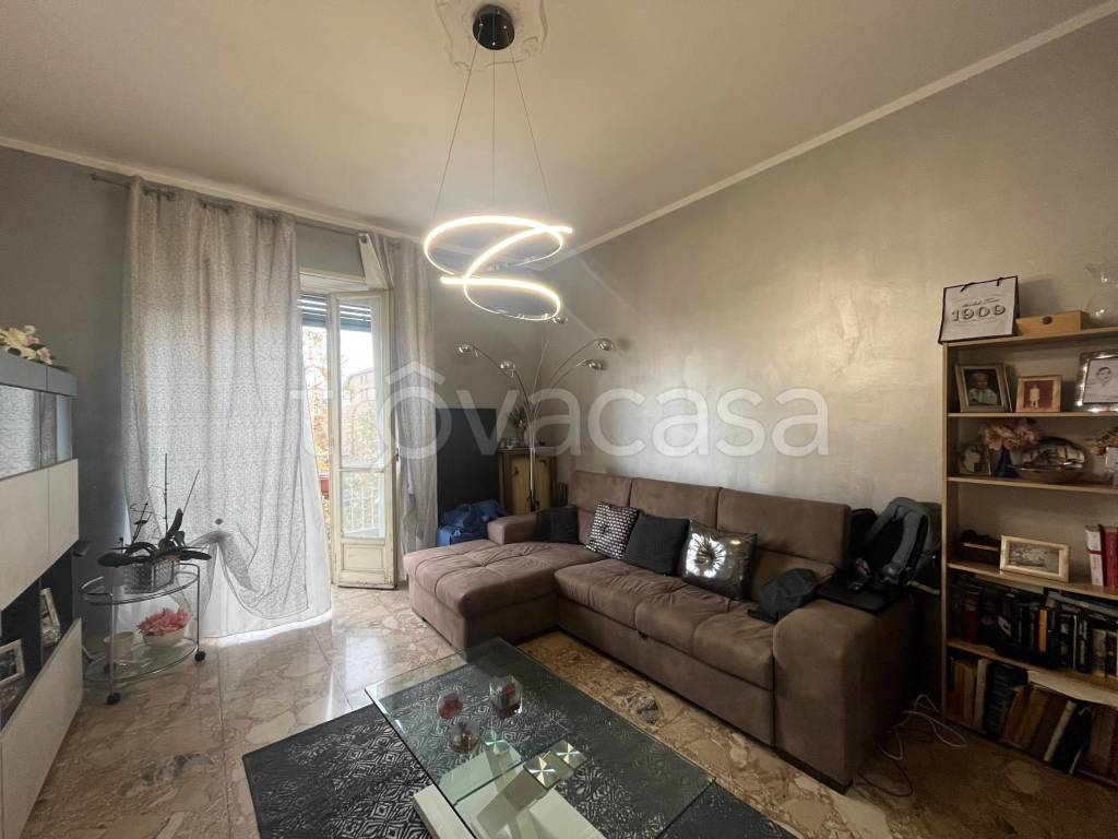 appartamento in vendita a Torino in zona Parella