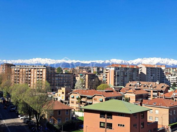 appartamento in vendita a Torino in zona Santa Rita