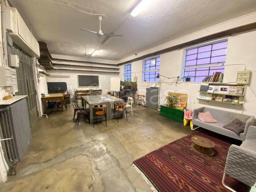 negozio in vendita a Torino in zona Barriera di Milano