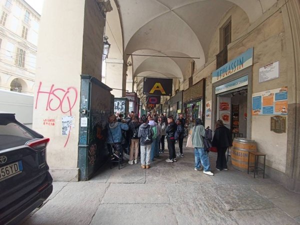 negozio in vendita a Torino in zona Centro Storico