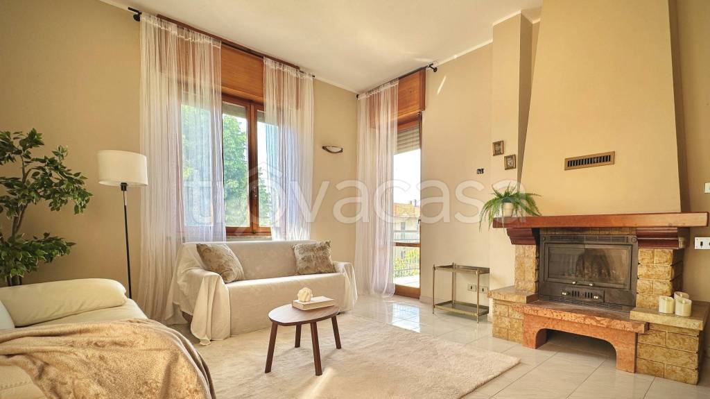 casa indipendente in vendita a Torino in zona Barca