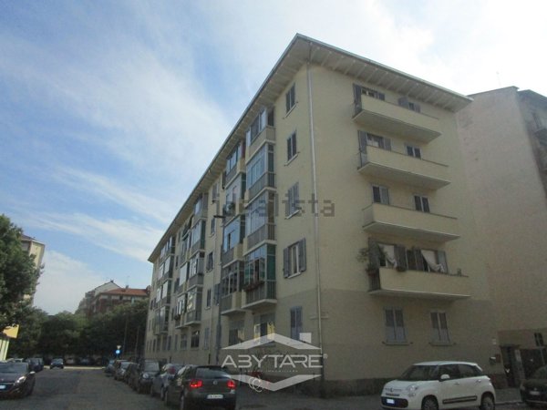appartamento in vendita a Torino in zona Lingotto