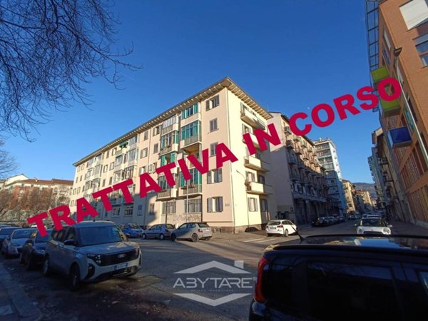 appartamento in vendita a Torino in zona Lingotto