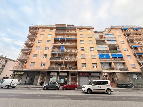 negozio in vendita a Torino in zona Santa Rita