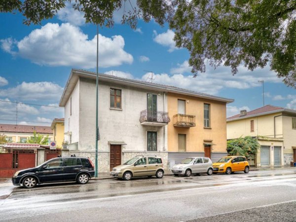 casa indipendente in vendita a Torino in zona Mirafiori Nord