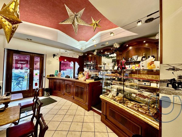 negozio in vendita a Torino in zona San Salvario